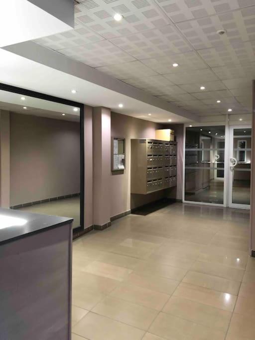 Bel Appartement Nimois Au Calme Avec Balcon Nimes Luaran gambar